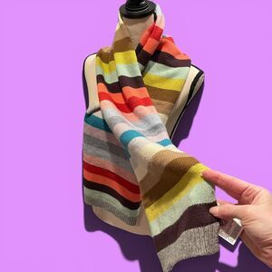 Cute Gap lambswool rainbow striped scarf warm cozy winter